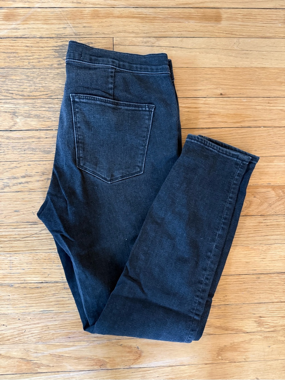 GAP Women's Dark Black Skinny Jeans